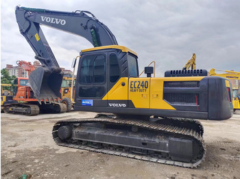 حفار زاحف VOLVO EC240