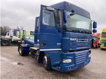 مقطورة السحب DAF XF 105 460