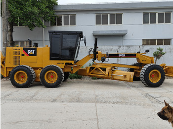 ماكينة تسوية CATERPILLAR 140K