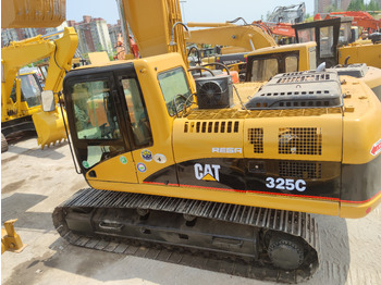 حفار زاحف CATERPILLAR 325C