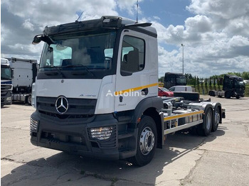 شاحنة برافعة خطافية MERCEDES-BENZ Actros 2543