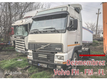 مقطورة السحب VOLVO FL 220