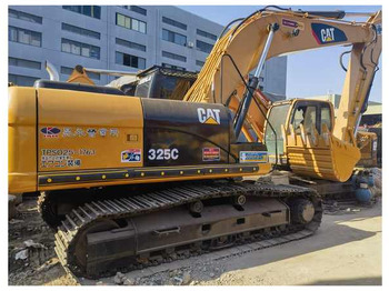 حفار زاحف CATERPILLAR 325C