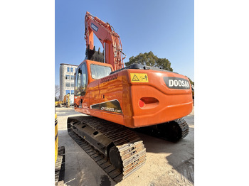 حفار زاحف DOOSAN DX225LC