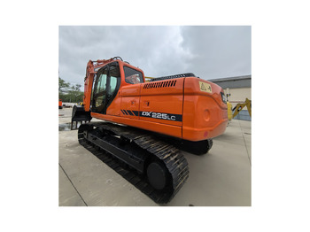 حفار زاحف DOOSAN DX225LC