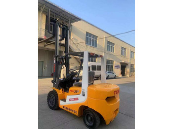 رافعة شوكية ديزل Good Working Condition TCM Used FD30 Forklift diesel cheap used forklift 3 ton forklift for sale: صورة 2