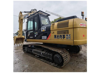 حفار زاحف CATERPILLAR 320D