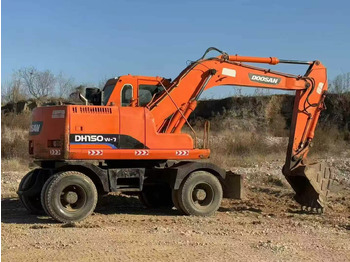 حفار ذو عجلات DOOSAN DH150W-7