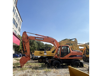 حفار ذو عجلات DOOSAN DH210W-7