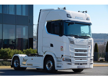 مقطورة السحب SCANIA S 500