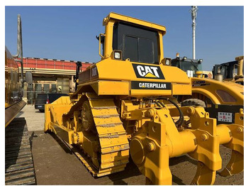 بلدوزر CATERPILLAR D8R