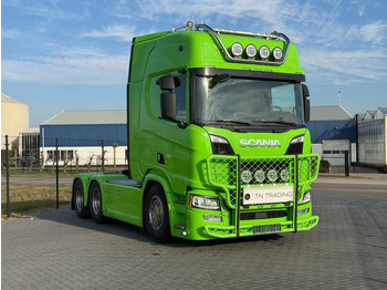 مقطورة السحب SCANIA R 650