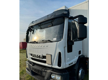 شاحنة صندوقية IVECO