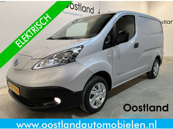 فان المدمجة NISSAN e-NV200