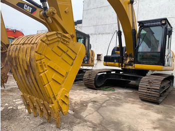 حفار زاحف CATERPILLAR 323DL