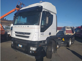 شاحنة برافعة خطافية IVECO Stralis