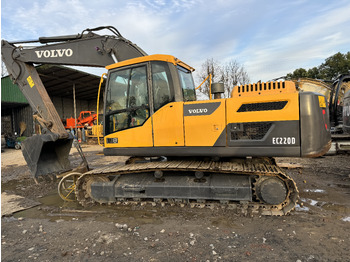 حفار زاحف VOLVO EC220D: صورة 2