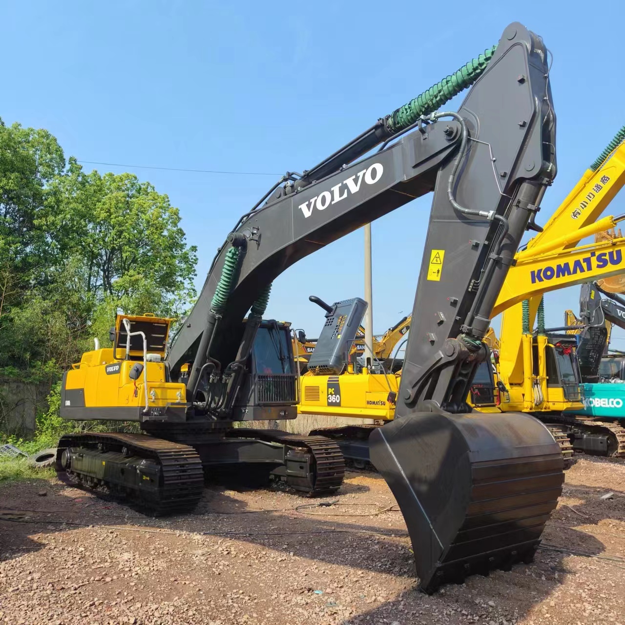 حفار زاحف VOLVO EC480