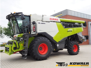 حصادة CLAAS Lexion 6700