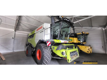 حصادة CLAAS Lexion 750