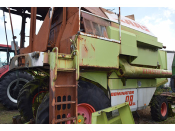 حصادة CLAAS Dominator 98