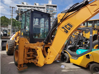 لودر ذو محراث خلفي/ باكهو JCB 3CX