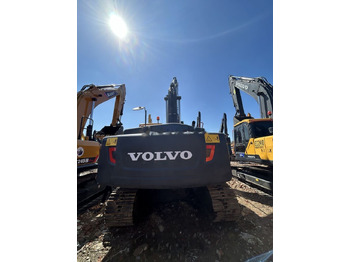 حفار زاحف VOLVO EC240