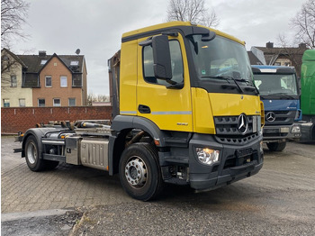 شاحنة برافعة خطافية MERCEDES-BENZ Arocs 1830