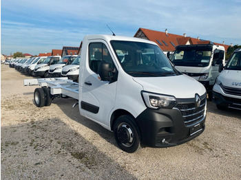 شاحنة بهيكل معدني للمقصورة RENAULT Master