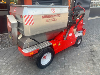 معدات الماشية NORCAR MINKOMATIC 670 DLA: صورة 3