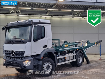 شاحنة لودر انزلاقي MERCEDES-BENZ Arocs