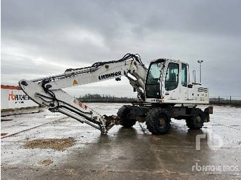 حفار ذو عجلات LIEBHERR A 904 C