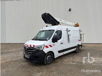 منصة محمولة مثبتة على الشاحنة RENAULT Master