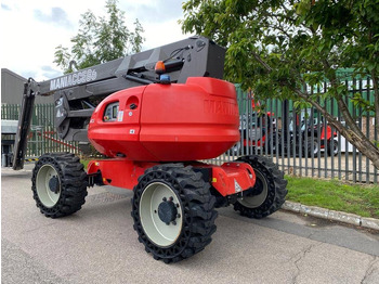 مرفاع مفصلي MANITOU