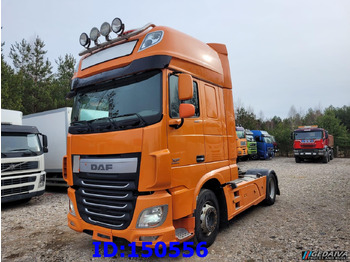 مقطورة السحب DAF XF 106 460