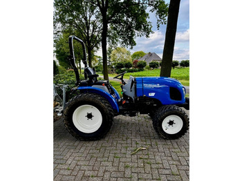 جرار NEW HOLLAND Boomer