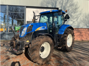 جرار NEW HOLLAND T6000