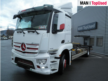 ناقلة حاويات/ شاحنة حاويات MERCEDES-BENZ Actros 1836