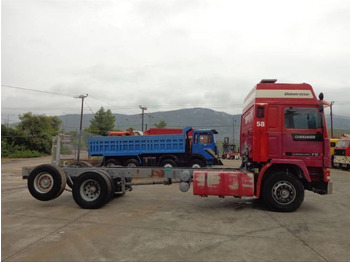 شاحنة بهيكل معدني للمقصورة Volvo F 12.400 VOLVO F12 (6X2) 405Hp -TD123ES: صورة 3