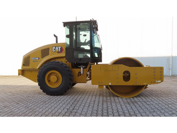 ضاغطة التربة CATERPILLAR CS74B