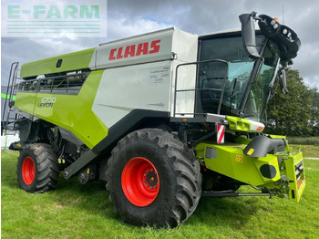 حصادة CLAAS Lexion 6700