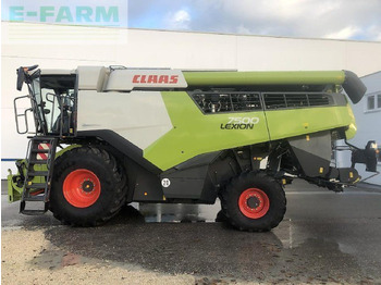 حصادة CLAAS Lexion 750