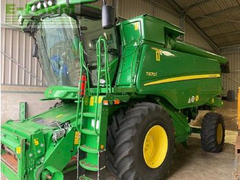 حصادة JOHN DEERE T670