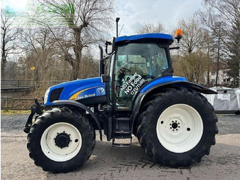 جرار NEW HOLLAND T6020