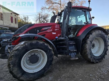 جرار VALTRA T174