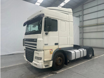 مقطورة السحب DAF XF 105 460