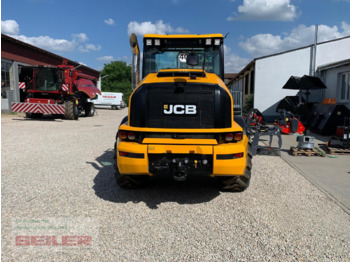 جرافة ذات عجلات تلسكوبية JCB TM 320 S Agri: صورة 2