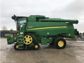 حصادة JOHN DEERE T670