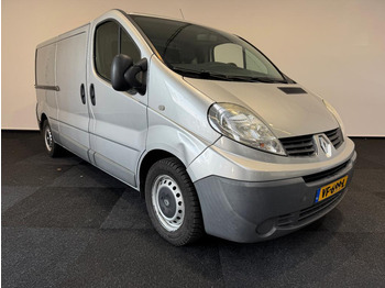 فان المدمجة RENAULT Trafic 2.0