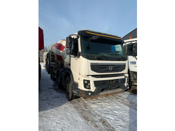 شاحنة خلاطة خرسانة VOLVO FMX 460